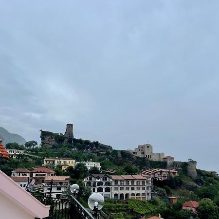 --Hotel Deal-- Rooms With Castle View Kruje Exterior photo