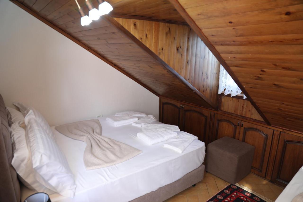 --Hotel Deal-- Rooms With Castle View Kruje Exterior photo