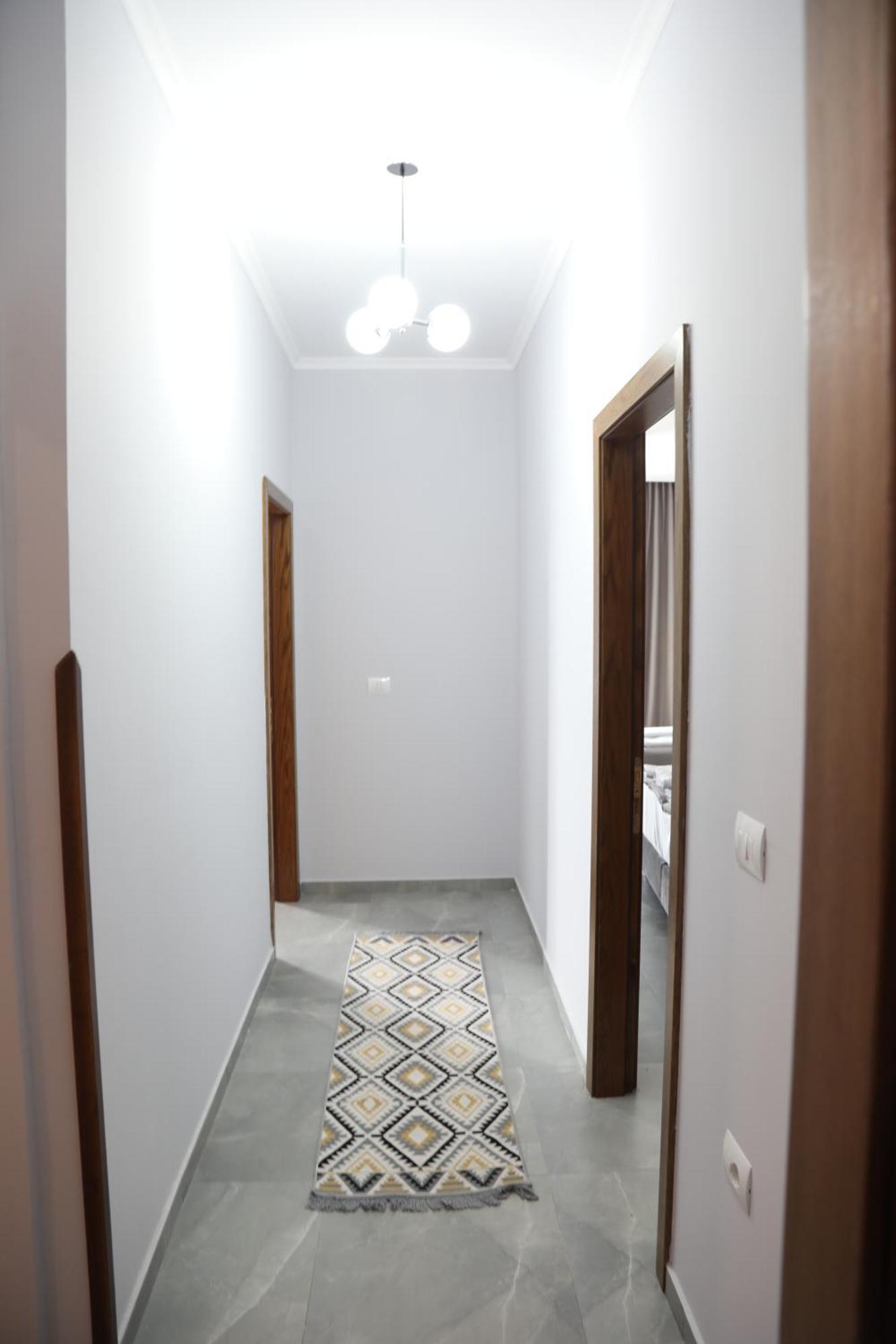 --Hotel Deal-- Rooms With Castle View Kruje Exterior photo
