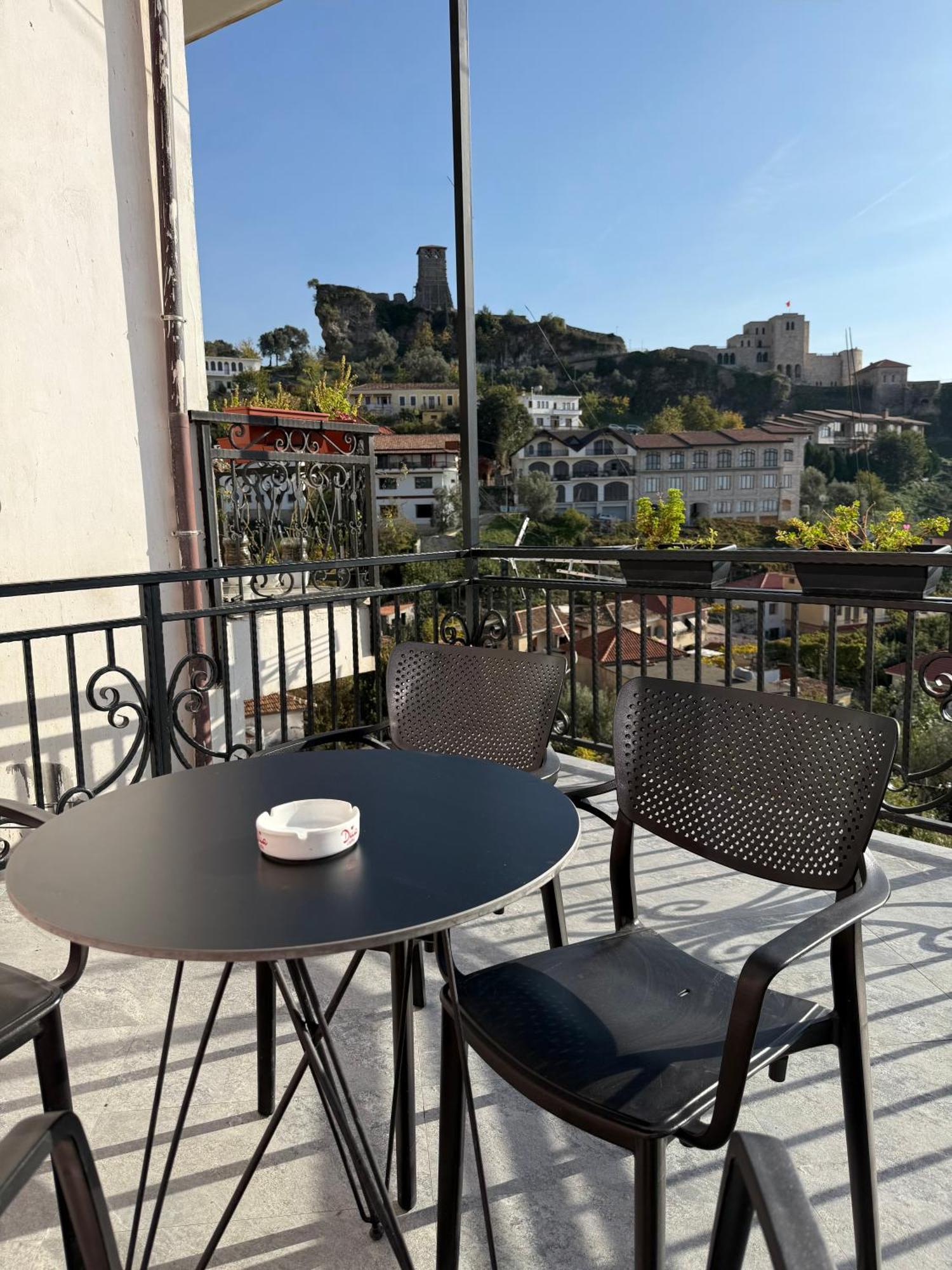 --Hotel Deal-- Rooms With Castle View Kruje Exterior photo