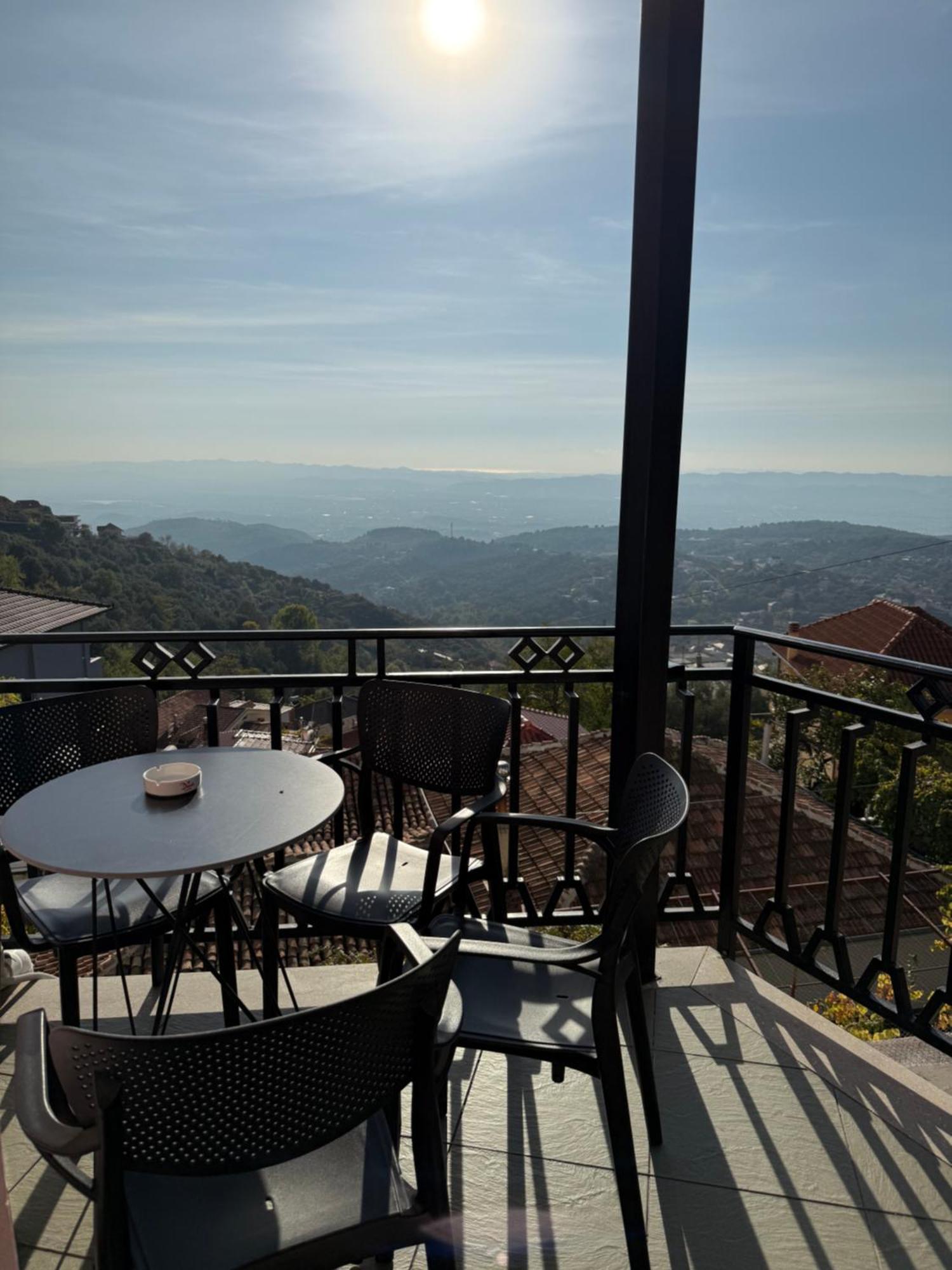 --Hotel Deal-- Rooms With Castle View Kruje Exterior photo