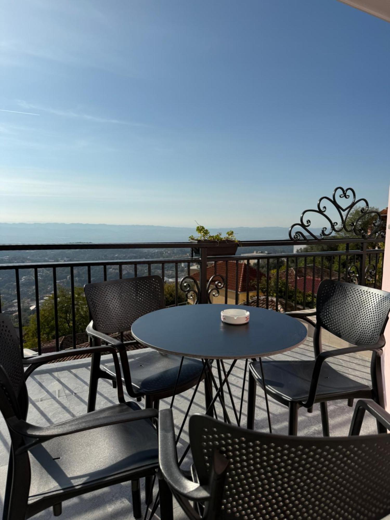 --Hotel Deal-- Rooms With Castle View Kruje Exterior photo